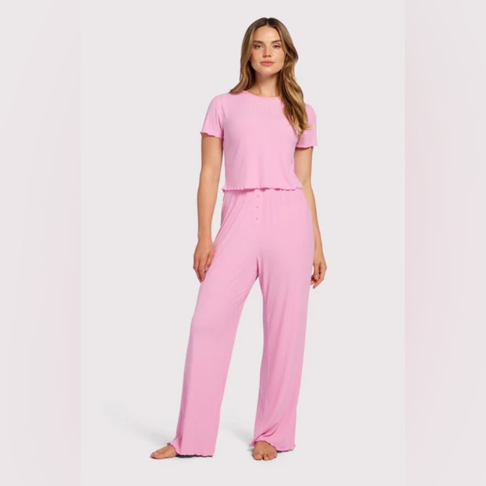 NUUDS pink ribbed heart pajama set